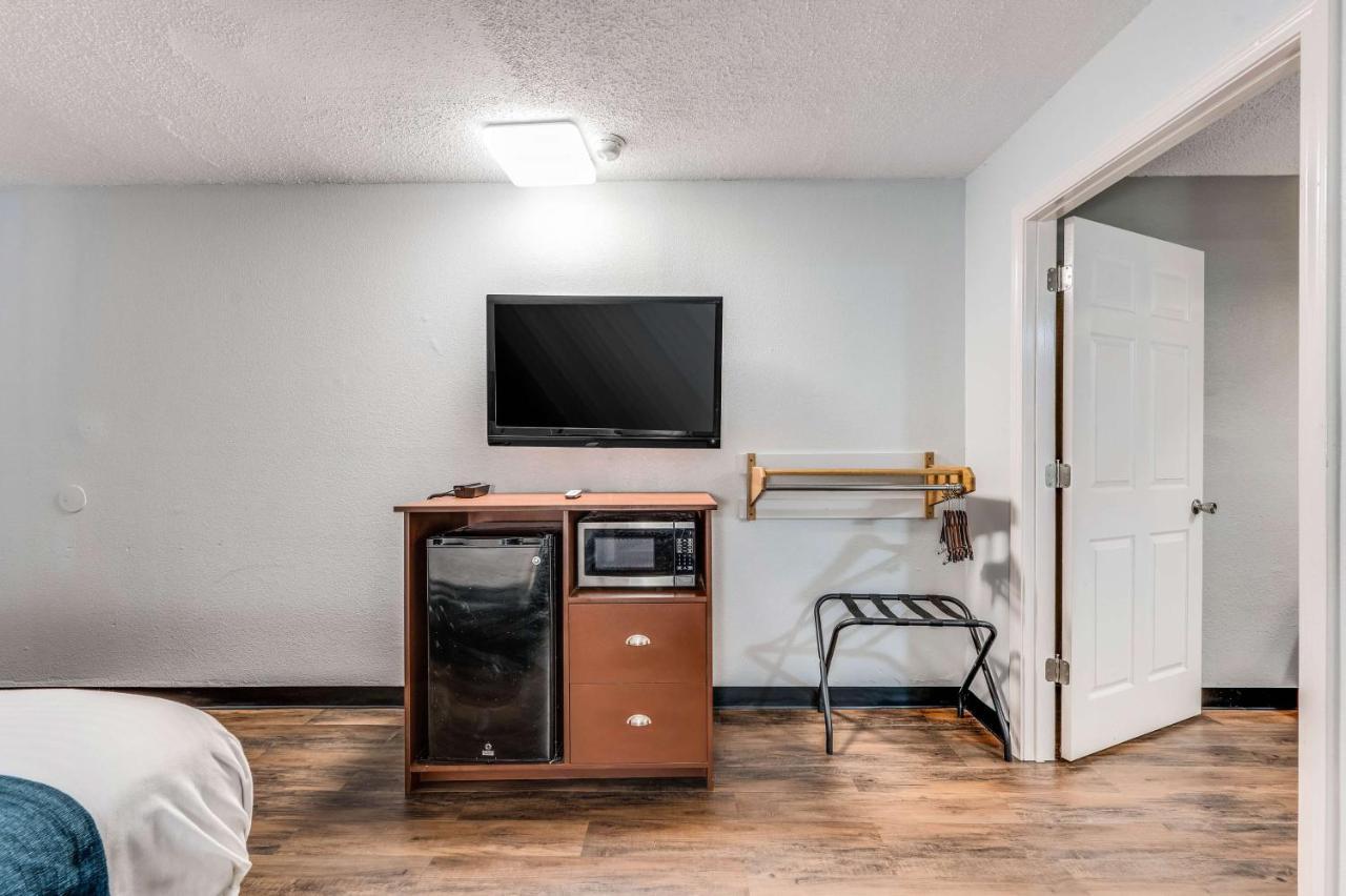 Motel 6-Tupelo, Ms - Downtown Экстерьер фото
