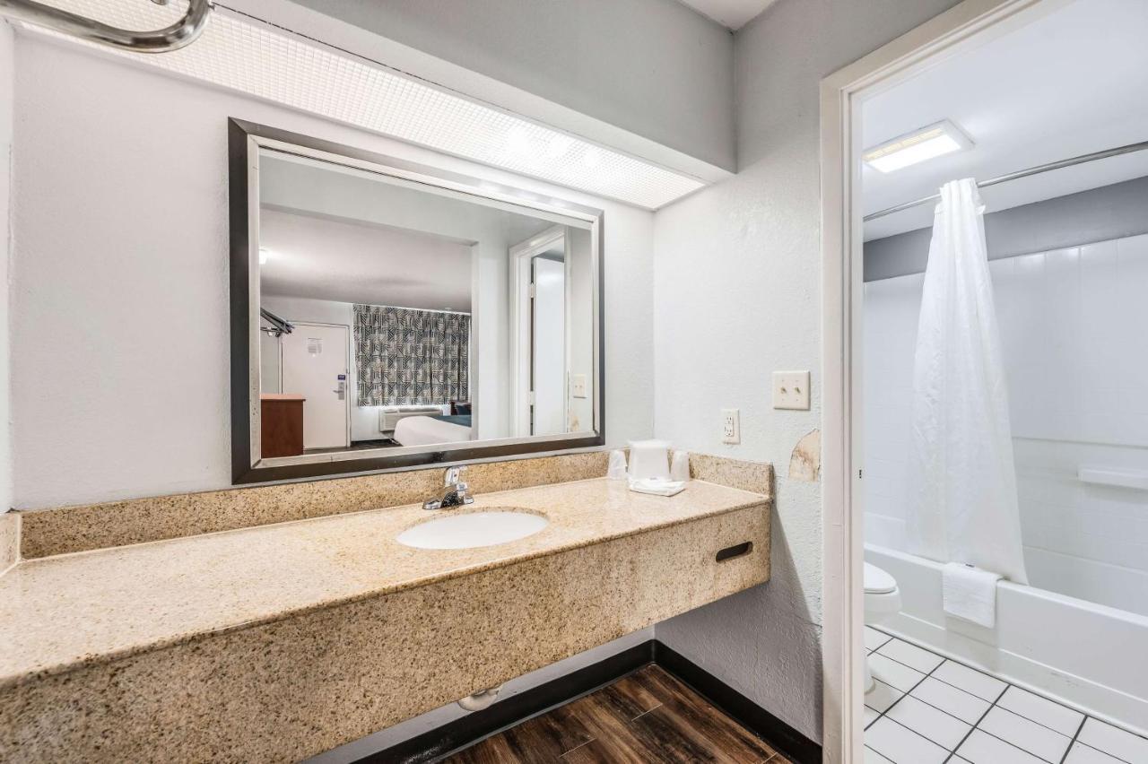 Motel 6-Tupelo, Ms - Downtown Экстерьер фото